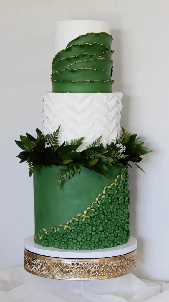 green 3 tiered cake