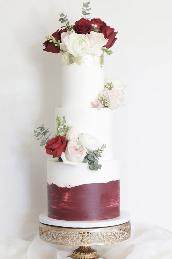 wedding cake red